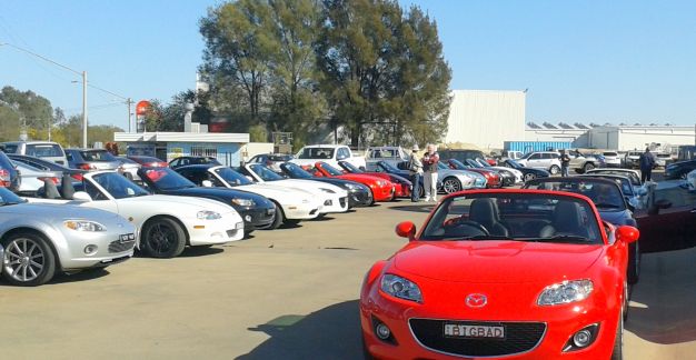 21 MX5s at Dom’s Motors, Griffith (LJ)